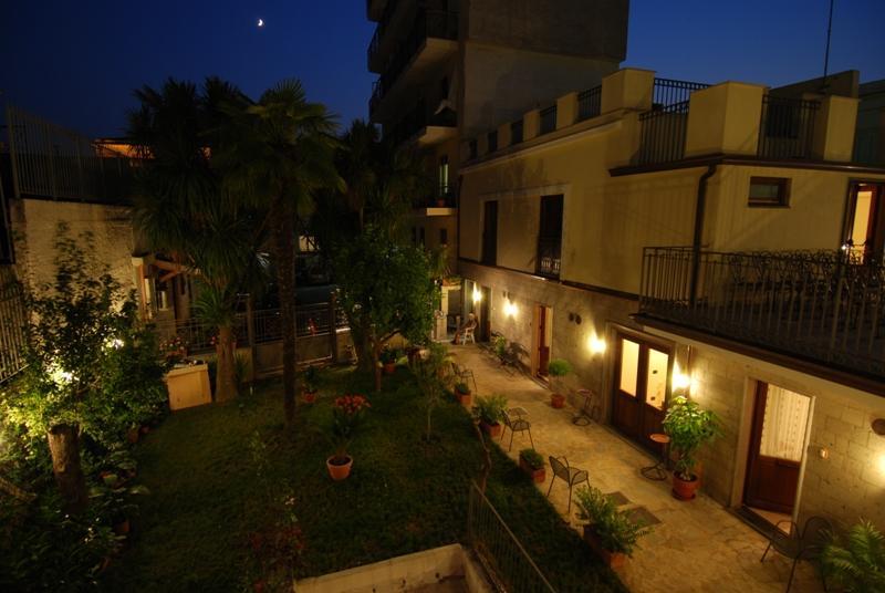 Hotel Pace Pompeia Exterior foto