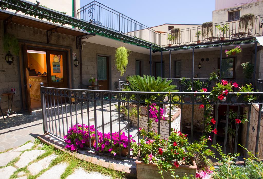 Hotel Pace Pompeia Exterior foto